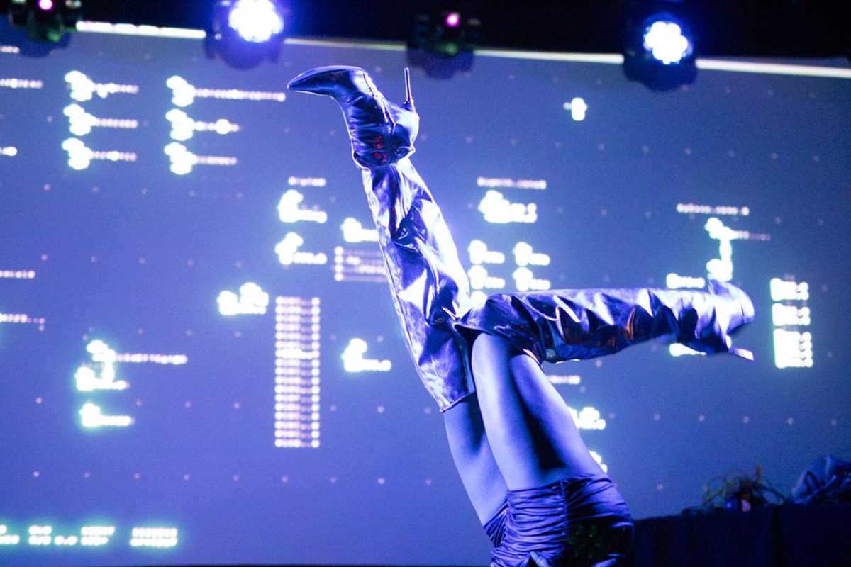 algorave_54560908970_l_converted_hu_2933589850e32c4a